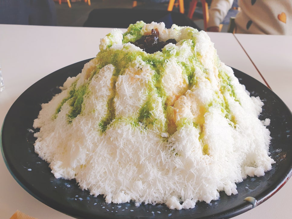 Jeju Trip with 16-Month-Old: Neulmoree Cafe, Hallasan Shaved Ice, Jeju Jeerum Rice Cake Pancakes, Young Mandarin Tea, Wobbly Ice Cream, Day 1 photo 16