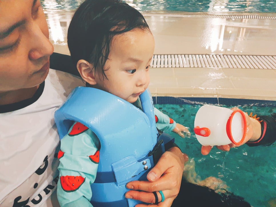 Jeju Travel with a 16-Month-Old: Shinhwa World Indoor Pool, Baby Pool, Day 1 photo 11