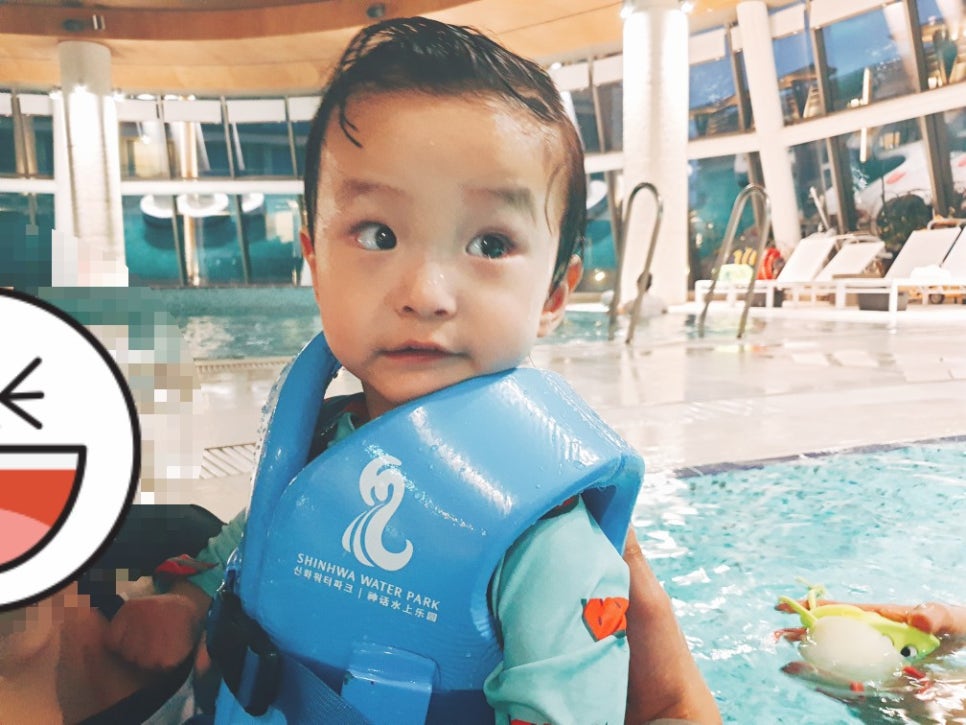 Jeju Travel with a 16-Month-Old: Shinhwa World Indoor Pool, Baby Pool, Day 1 photo 13