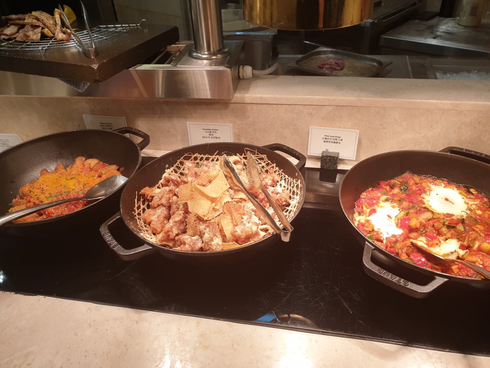 Traveling to Jeju with a 16-Month-Old: A Great Experience at Jeju Shinhwa World Resort's Unlimited Lobster Dining photo 6