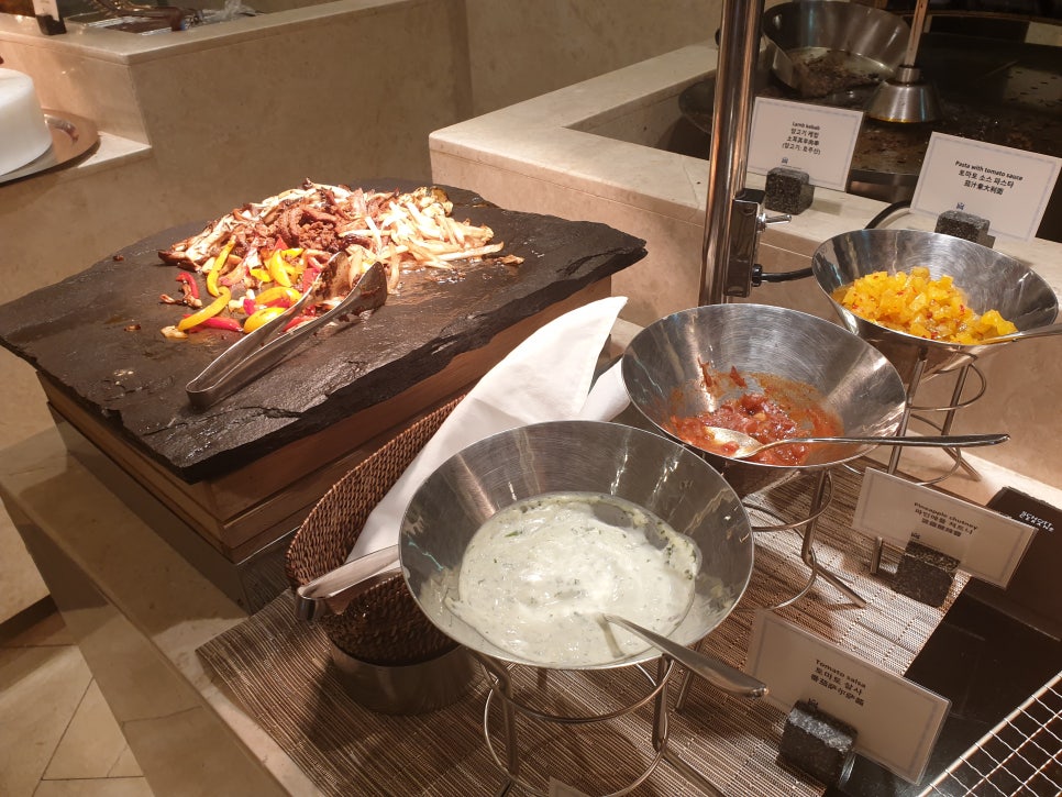 Traveling to Jeju with a 16-Month-Old: A Great Experience at Jeju Shinhwa World Resort's Unlimited Lobster Dining photo 9