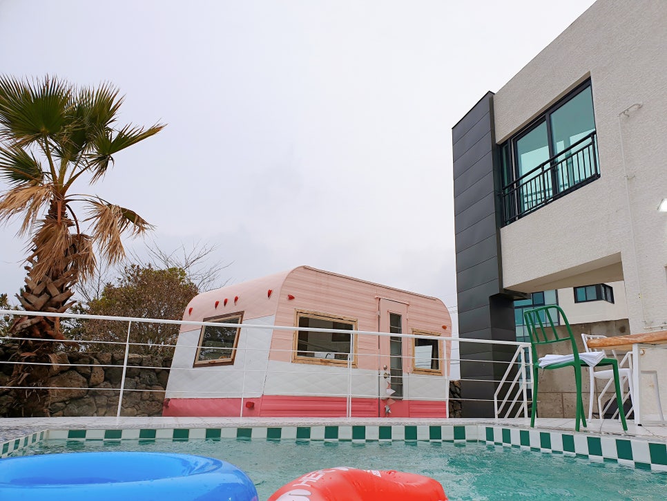 Winter Swimming with a 16-Month-Old: Jeju Island Trip and Seogwipo Villa with Heated Pool photo 10