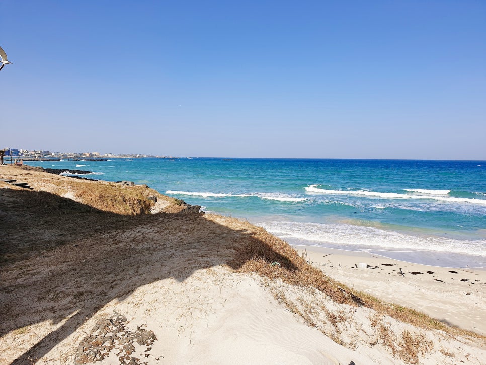 Traveling to Jeju with a 16-Month-Old: Hamdeok Seahoe Beach and Jeju Hanwha Resort photo 4