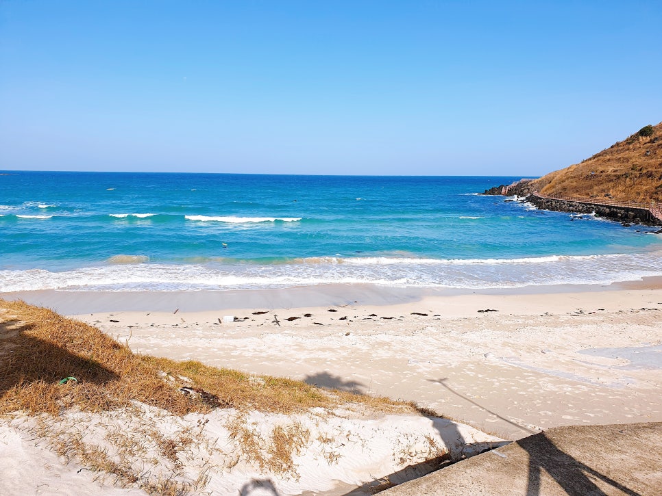 Traveling to Jeju with a 16-Month-Old: Hamdeok Seahoe Beach and Jeju Hanwha Resort photo 6