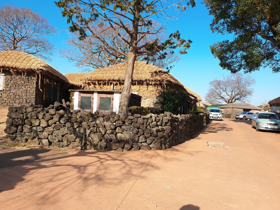 Traveling to Jeju with a 16-Month-Old Baby: Exploring Seongeup Folk Village photo 4