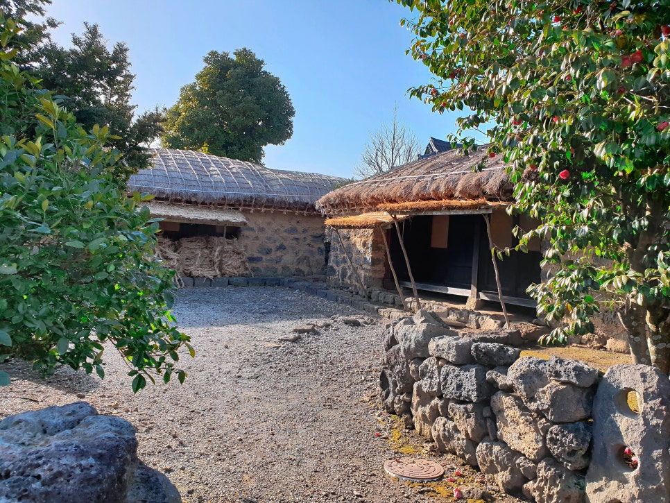 Traveling to Jeju with a 16-Month-Old Baby: Exploring Seongeup Folk Village photo 8