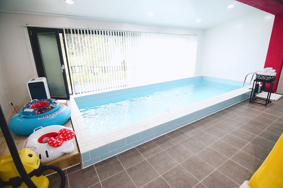 Warm Heated Pool at Gangwon-do Kids Pool Villa Pendant House photo 5