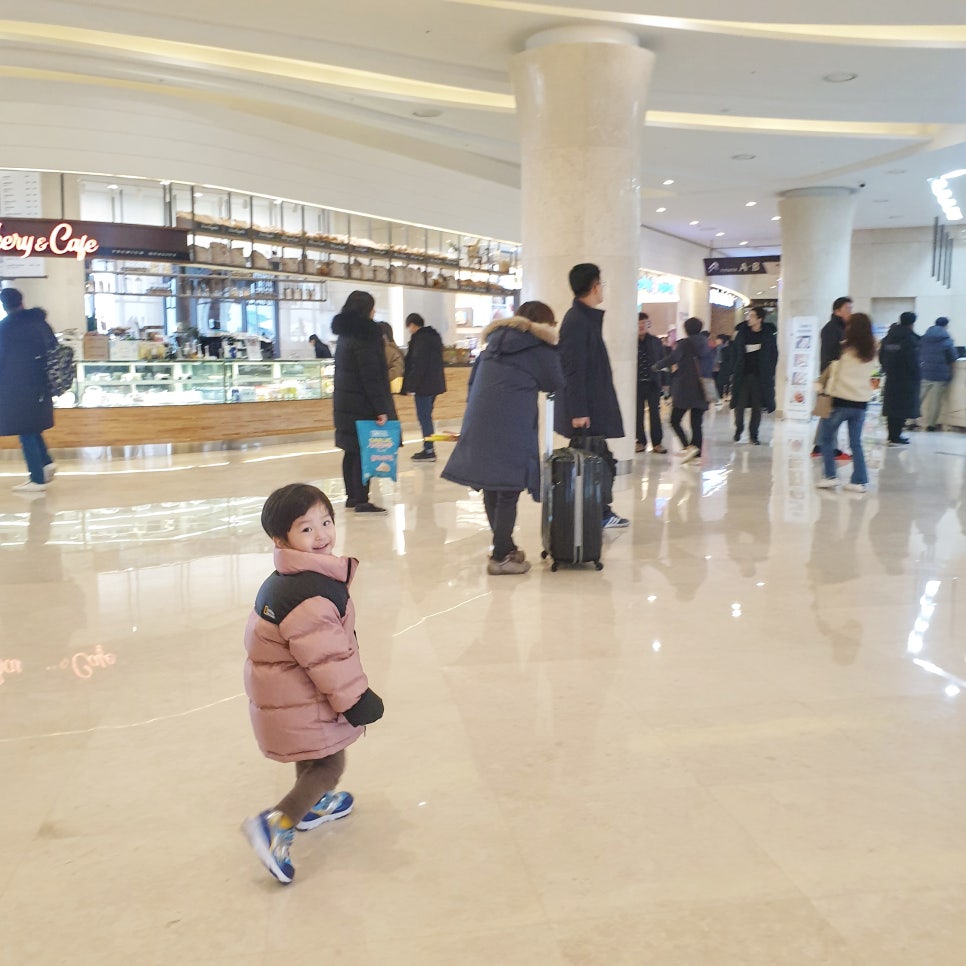 Winter Travel in Samcheok: Samcheok Sol Beach photo 9