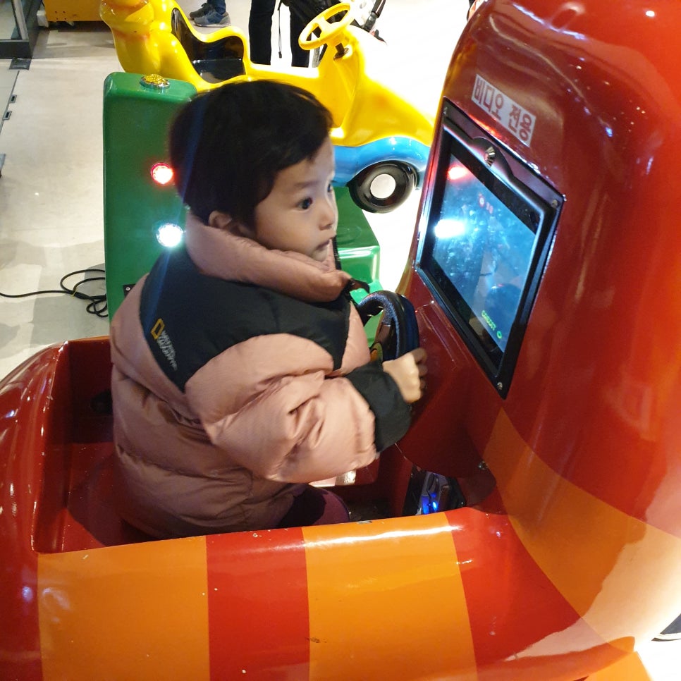Winter Samcheok Sol Beach: Evening Arcade and Night Views photo 15