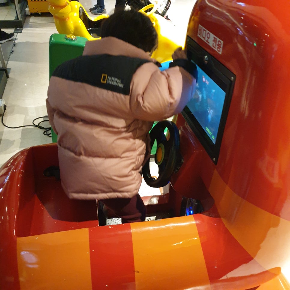 Winter Samcheok Sol Beach: Evening Arcade and Night Views photo 16