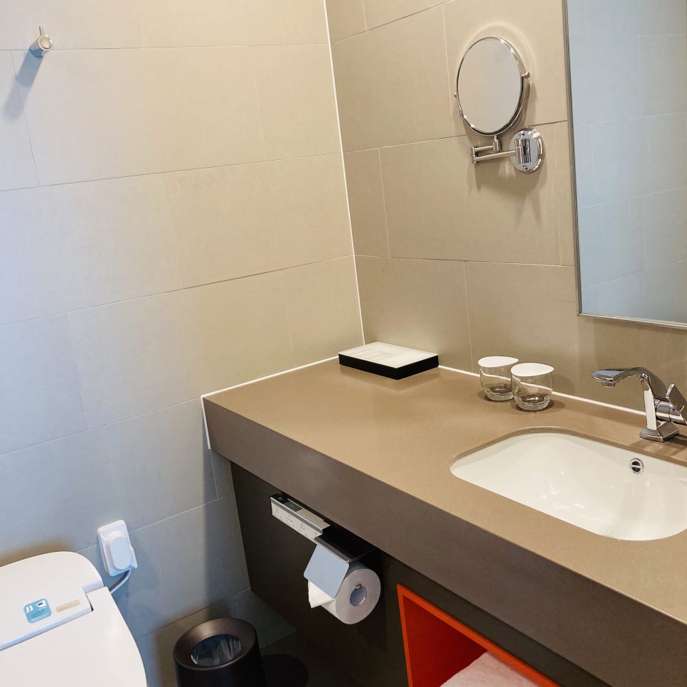 Hanwha Resort Yeosu: Family Ocean View Junior Suite Hotel with Pool in Yeosu Travel Guide photo 8