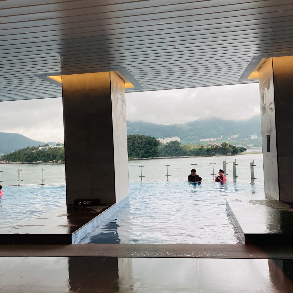Hanwha Resort Yeosu: Family Ocean View Junior Suite Hotel with Pool in Yeosu Travel Guide photo 17