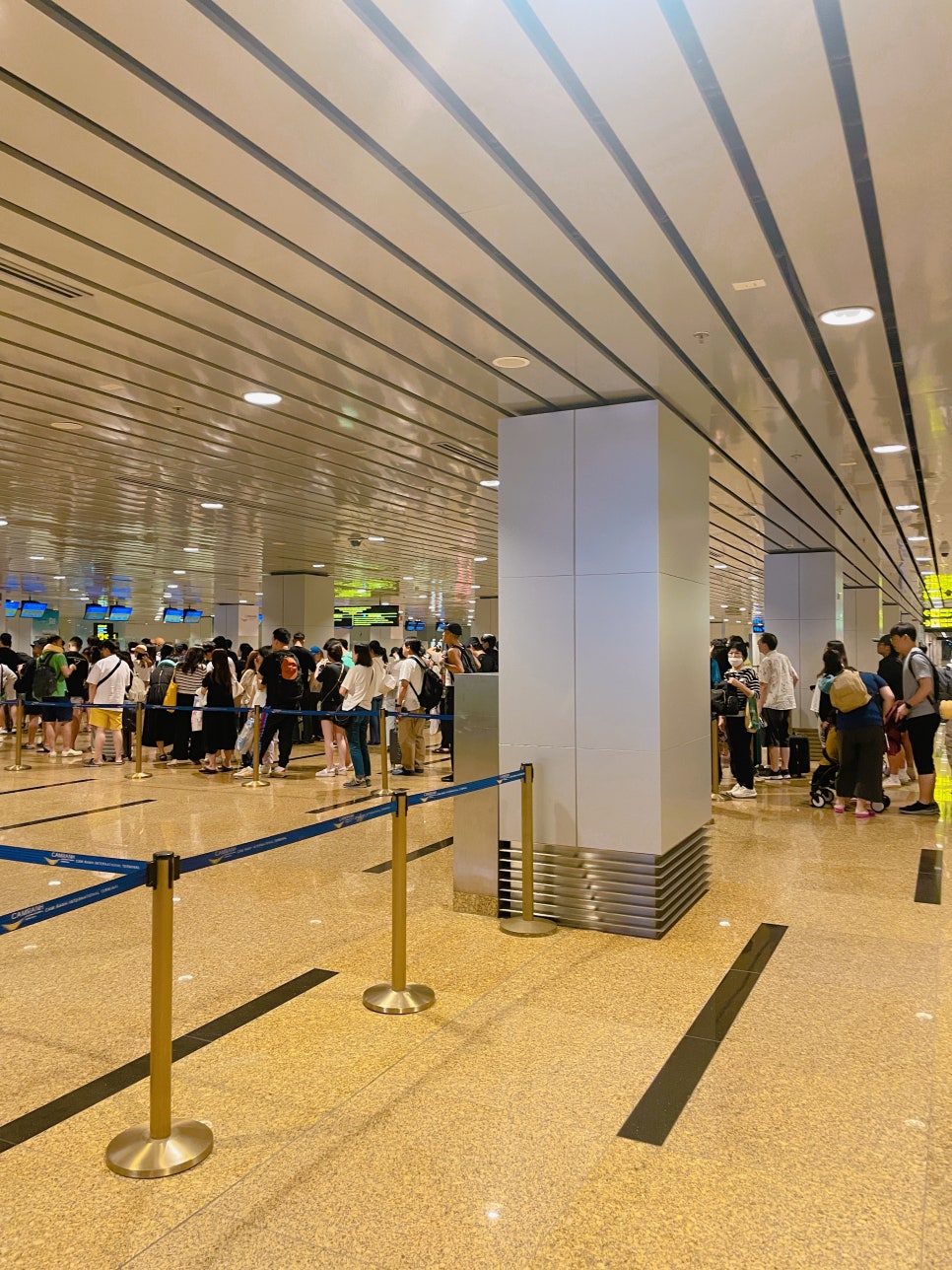 Nha Trang Fast Track Visa Application: Customs Tips and Doctor's Pickup at Cam Ranh Airport photo 5