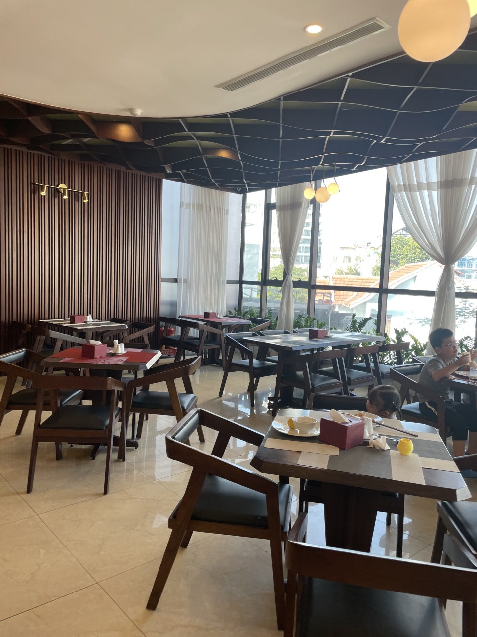 Recommended Hotels in Nha Trang: Le More Hotel Review - Pool, Breakfast, and Great Value Accommodation in Vietnam photo 17