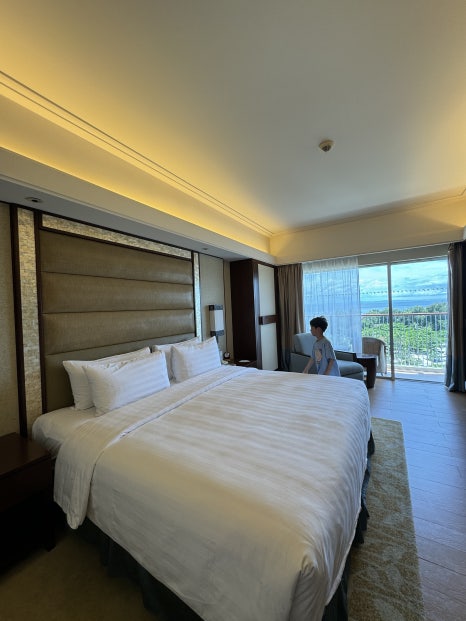 Cebu Shangri-La Mactan Family Trip Review: Pool & Private Beach photo 5