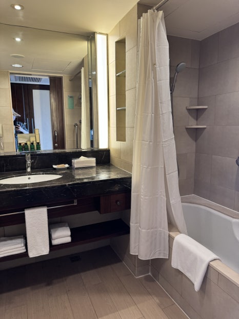 Cebu Shangri-La Mactan Family Trip Review: Pool & Private Beach photo 16