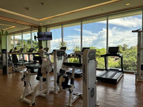 Cebu Shangri-La Mactan Family Trip Review: Pool & Private Beach photo 21