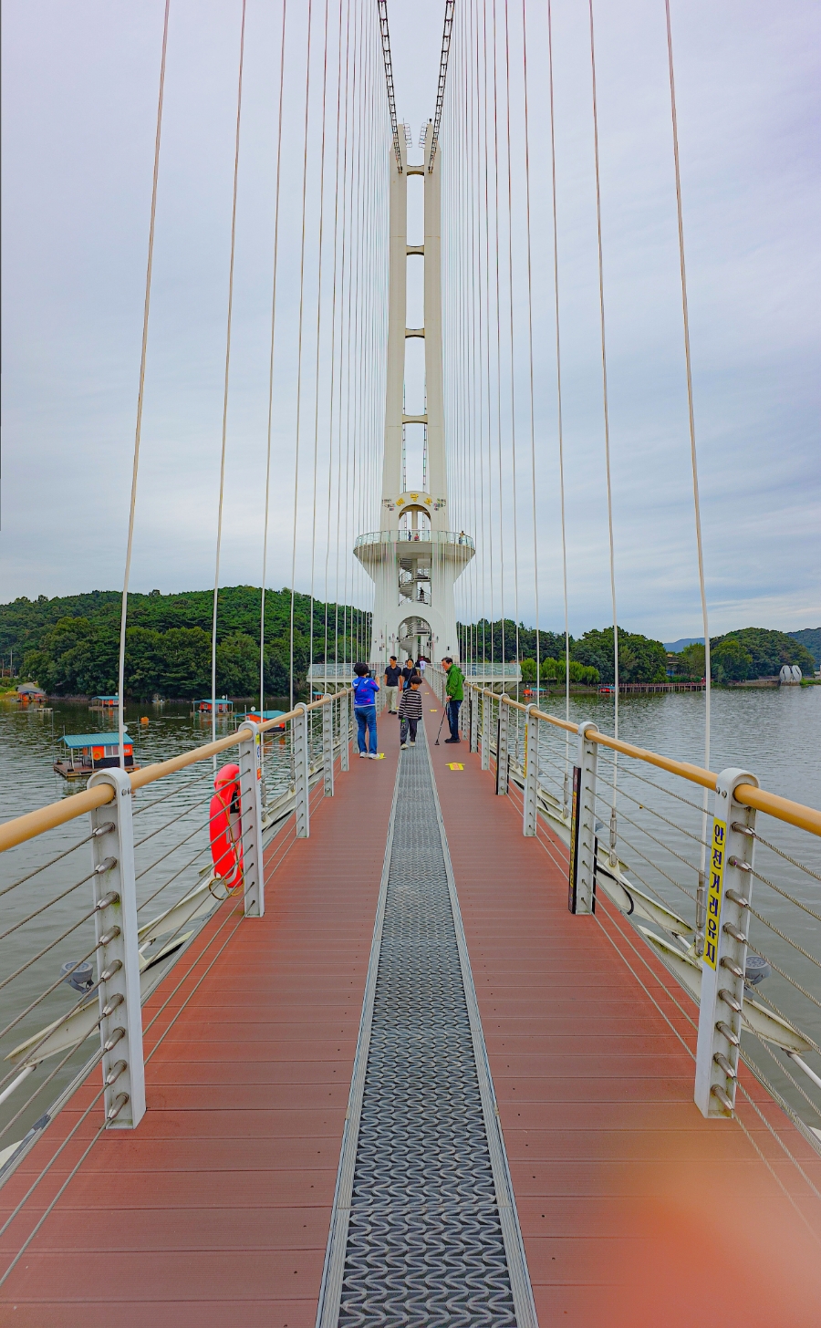 Boryeong Yedang Lake Swing Bridge Musical Fountain Times Boryeong Travel photo 4