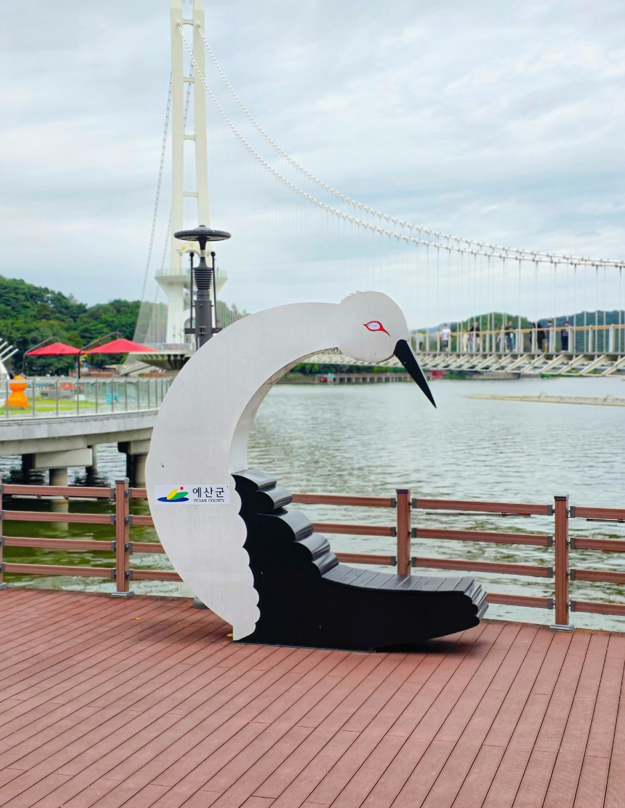 Boryeong Yedang Lake Swing Bridge Musical Fountain Times Boryeong Travel photo 9