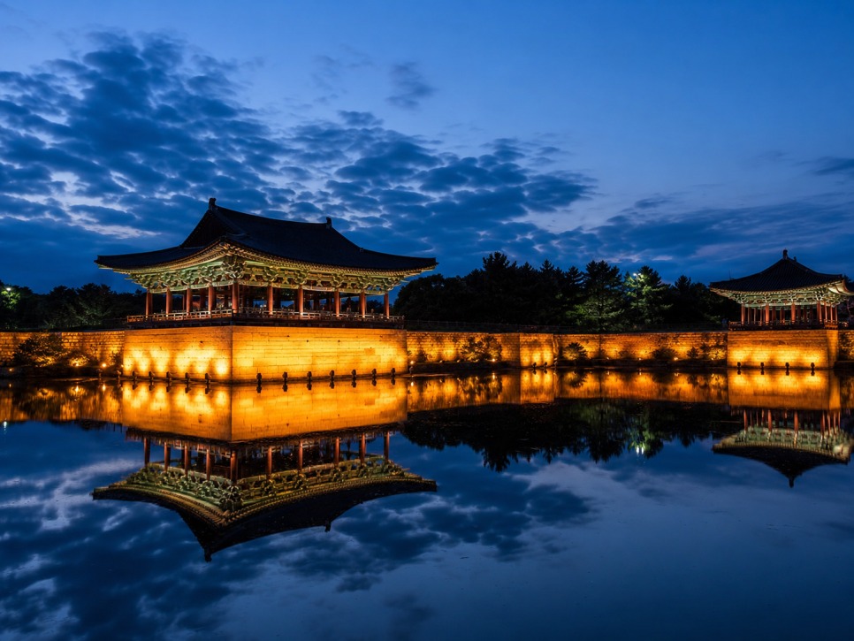 Donggung Palace and Wolji Pond reflected at night