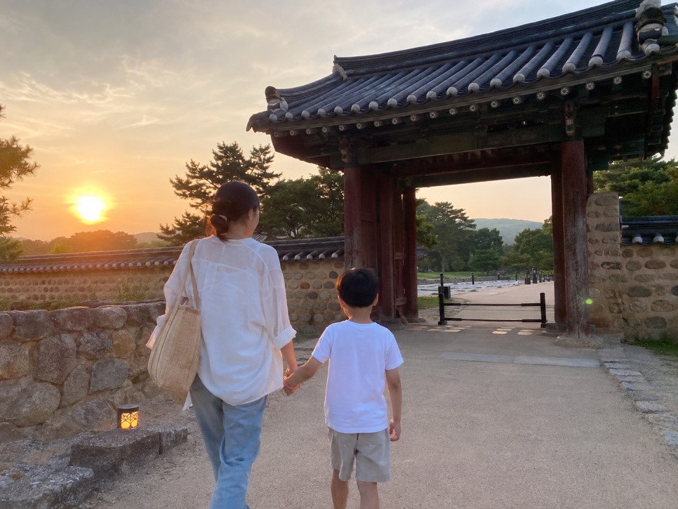 Wolji Pond pavilions at dusk