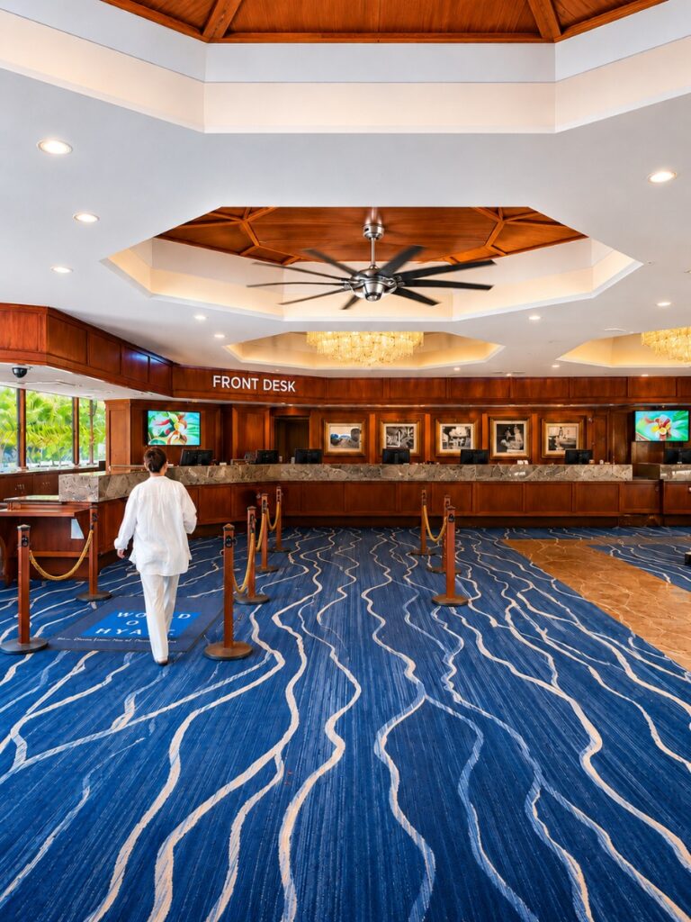 Lobby shops