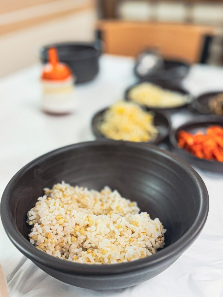 Barley rice bowl