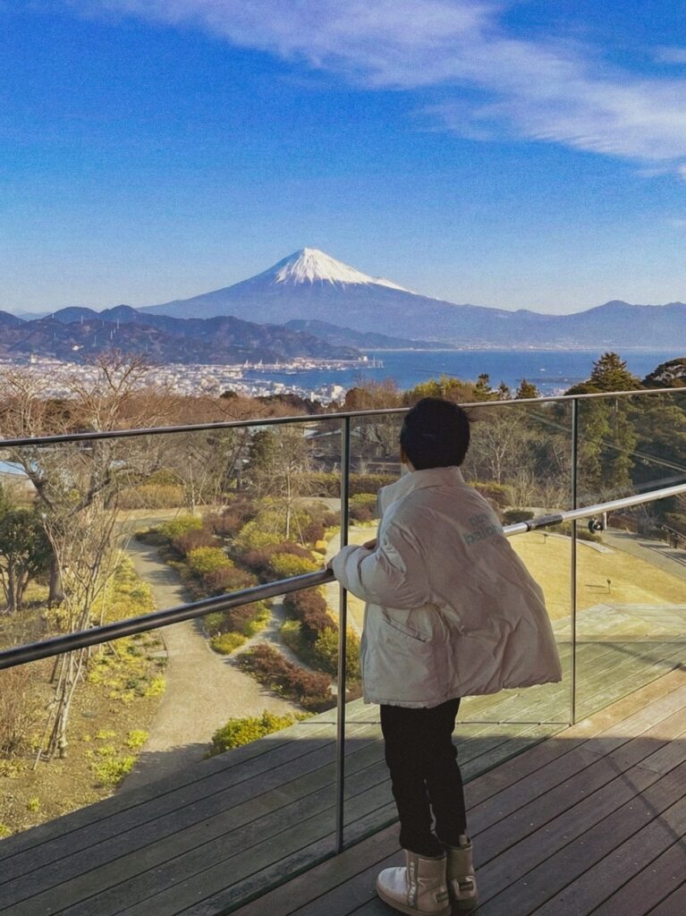 Third-floor observation deck