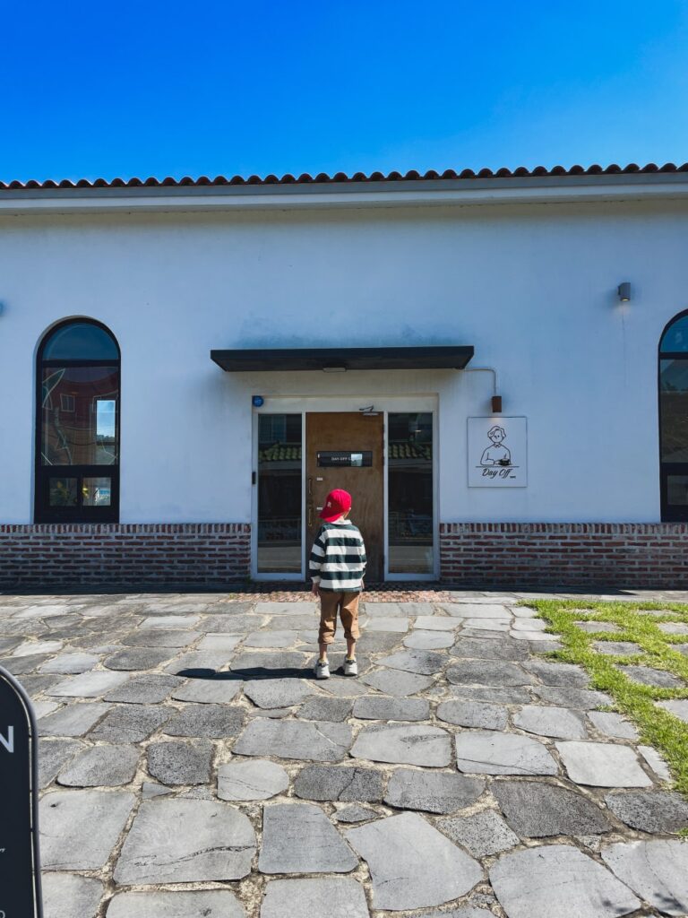 Café entrance
