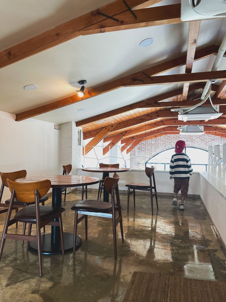 Café building