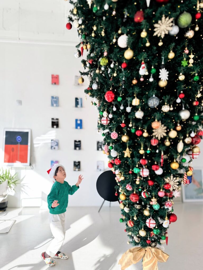 Upside-down Christmas tree