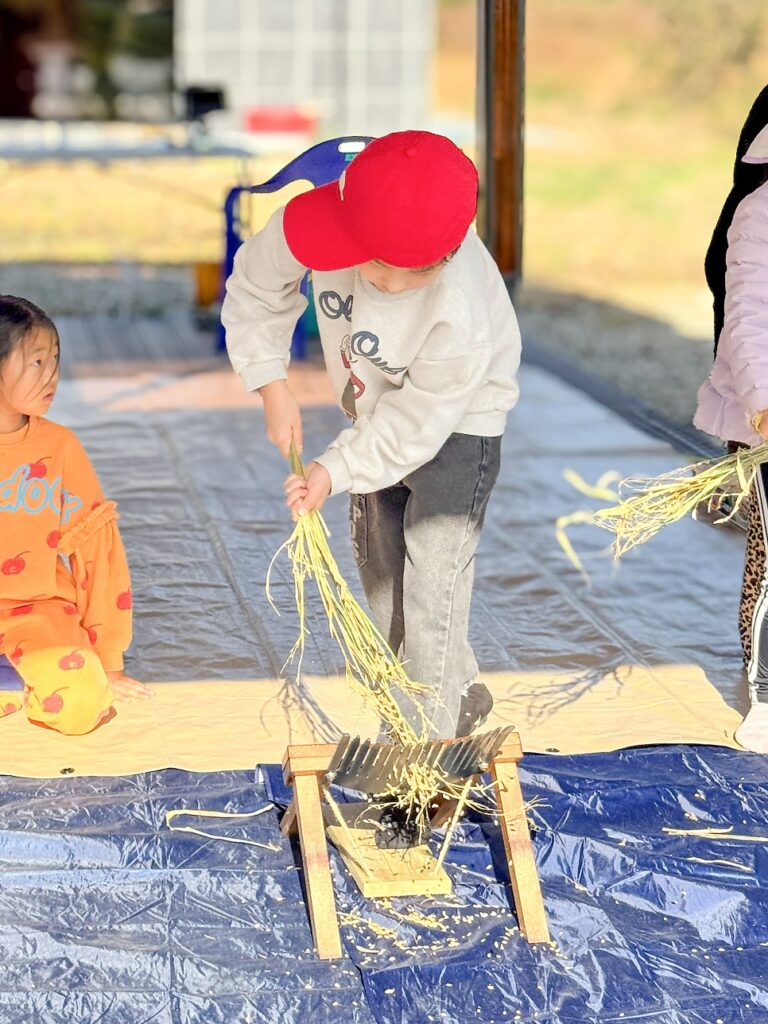 Child threshing