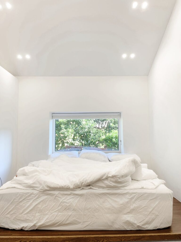 Hotel-style bedding