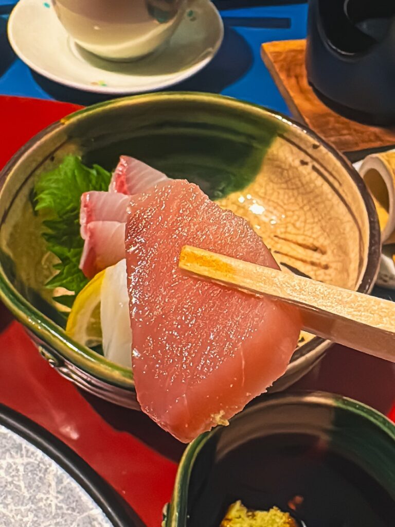신시요우 료칸 가이세키 오츠쿠리, 사시미