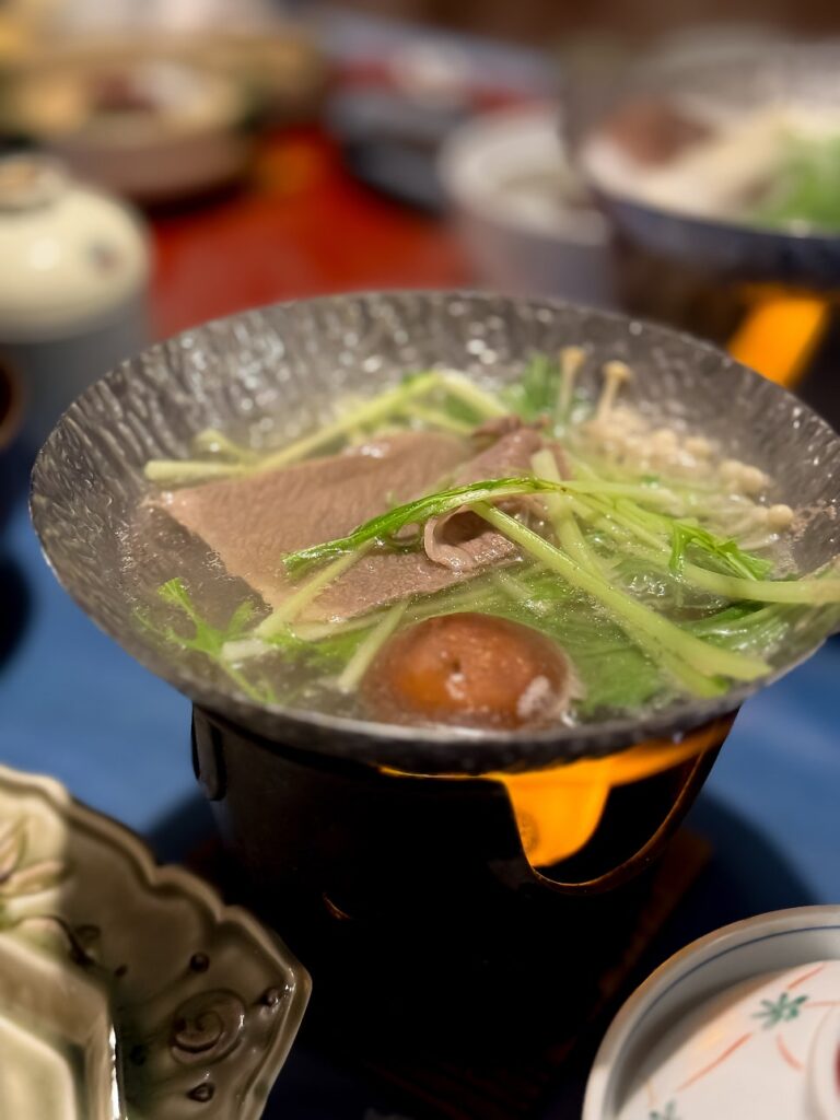 신시요우 료칸 가이세키 나베 요리, 샤브샤브 스타일의 메인 국물 요리