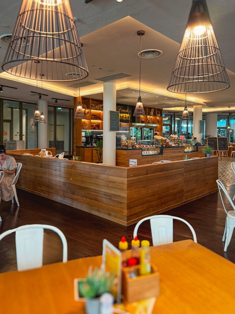 Food court seating