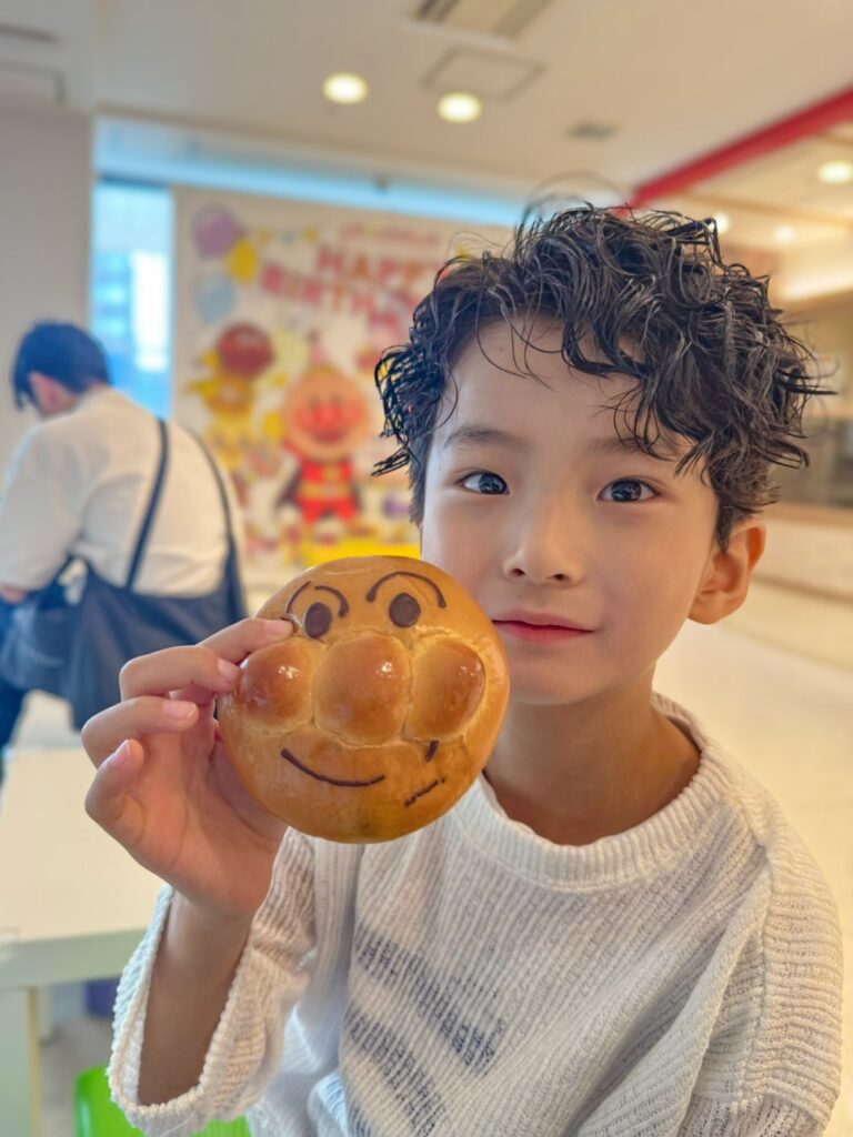Character bread