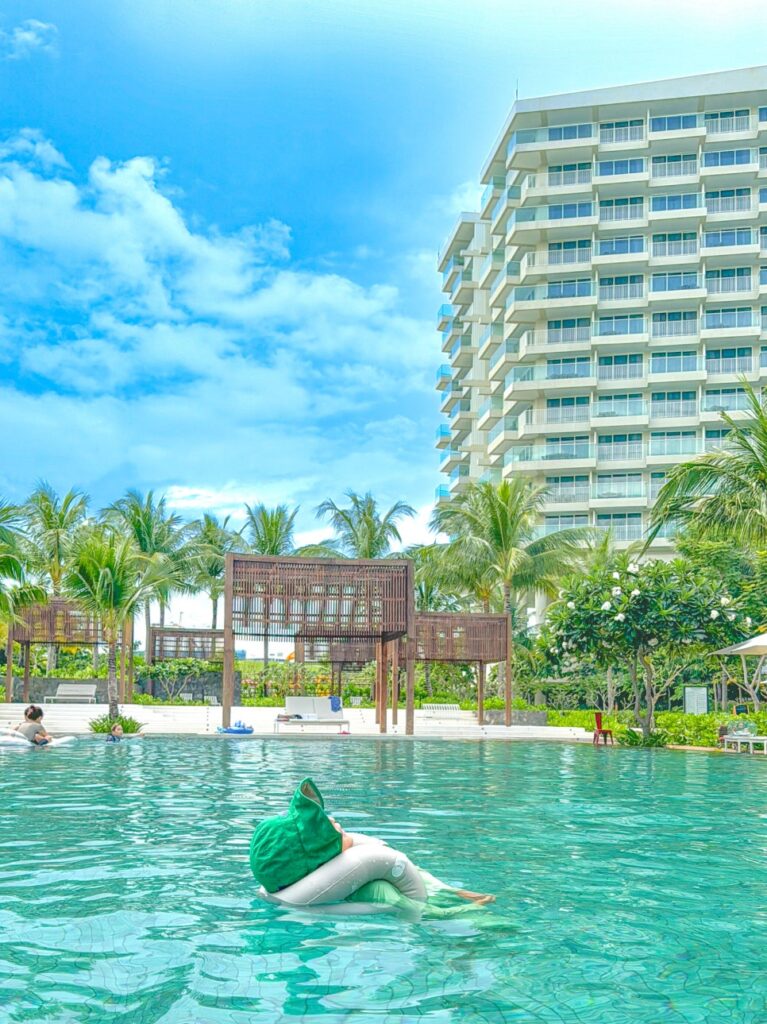 Tiered pools