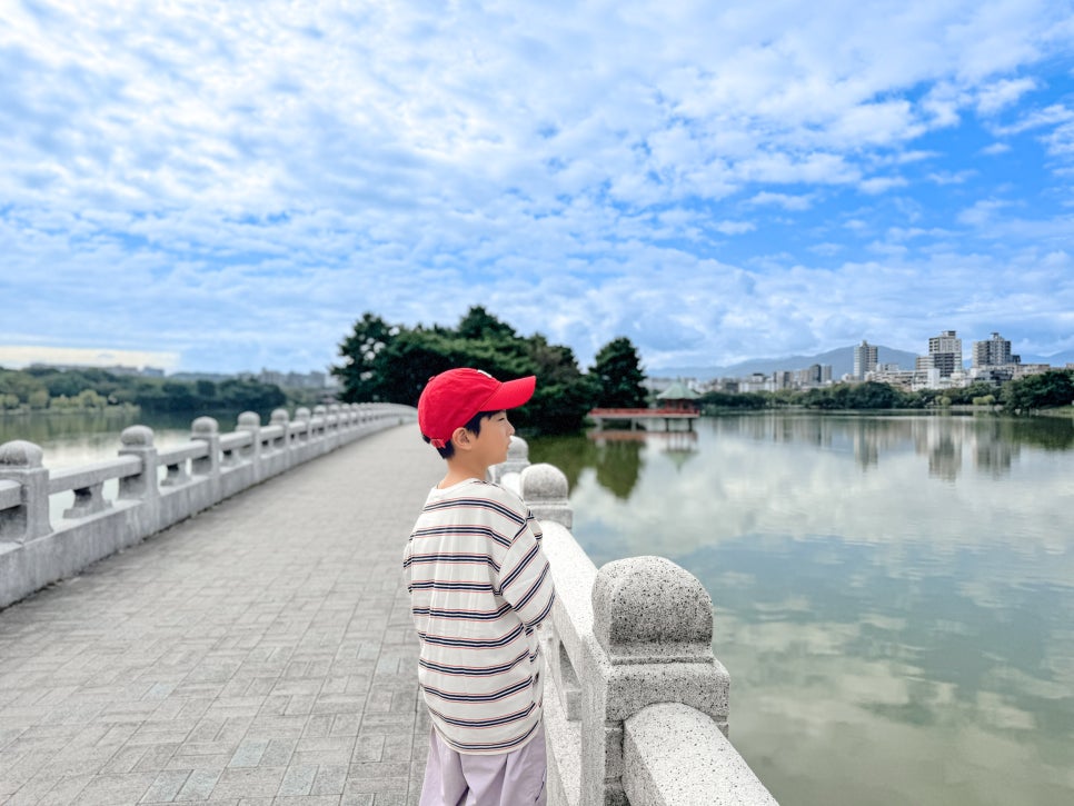 오호리 공원 인생샷 명소와 야경 포토존