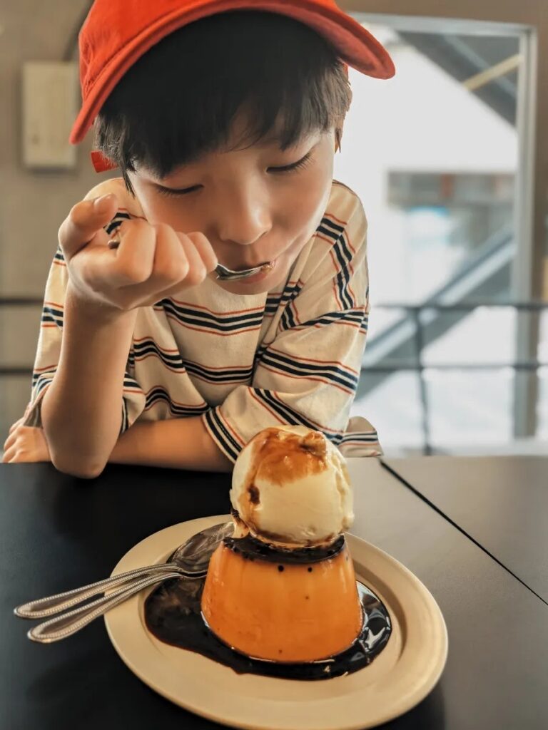 훅커피 놓칠 수 없는 시그니처 푸딩 (후쿠오카 푸딩 맛집)