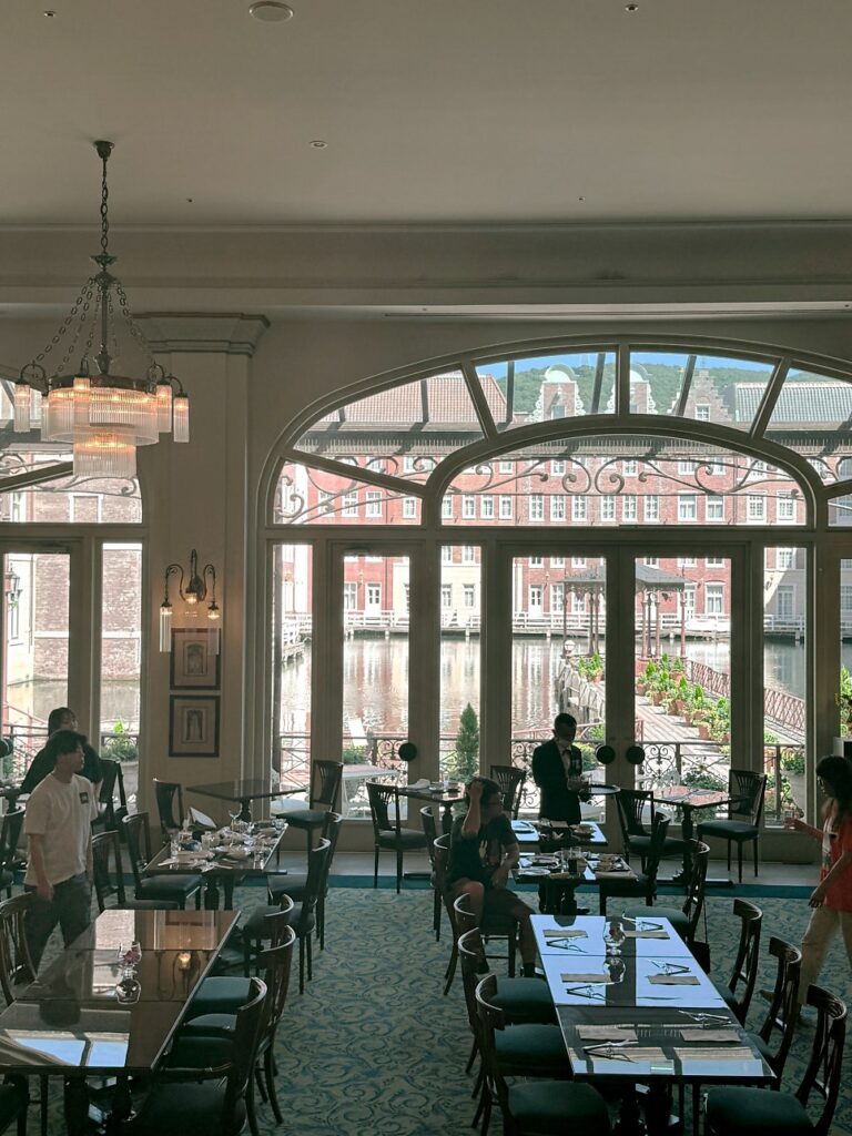 Breakfast venue