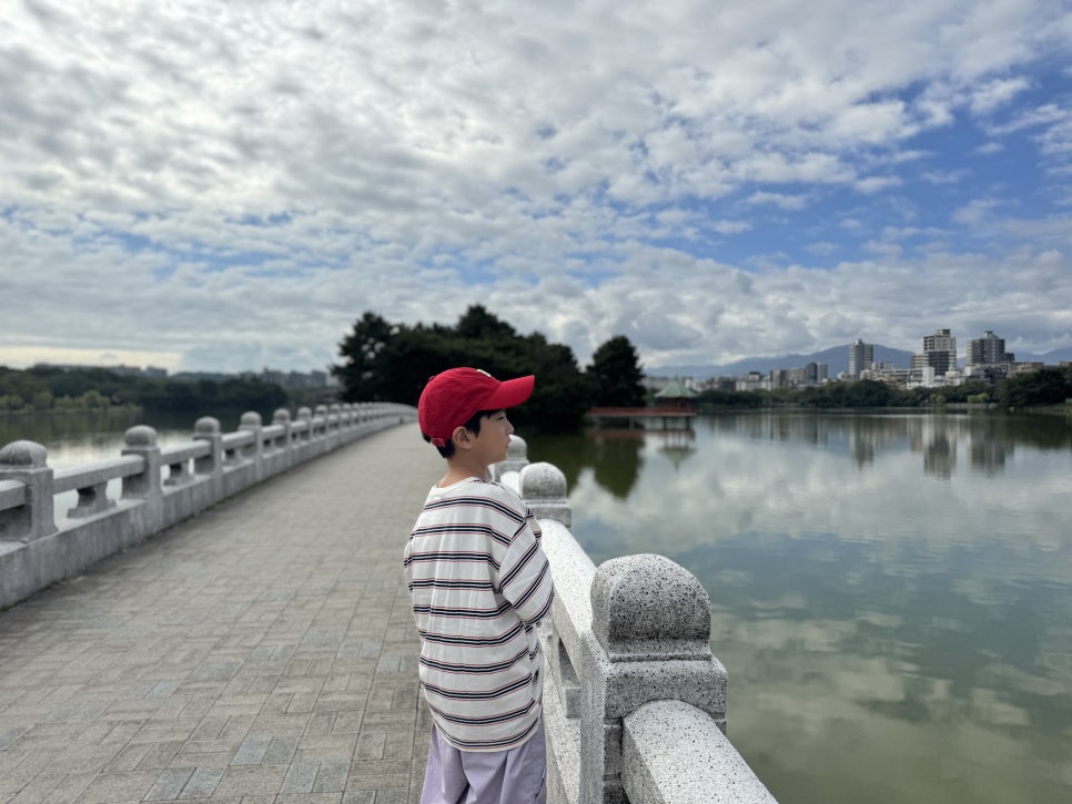 Ohori Park lake