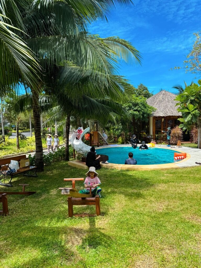 Kids' pool