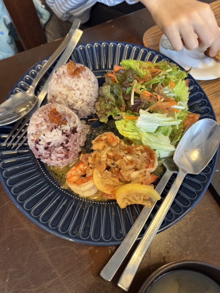 게이한 패스 덴마바시역, 얼 제이 카페