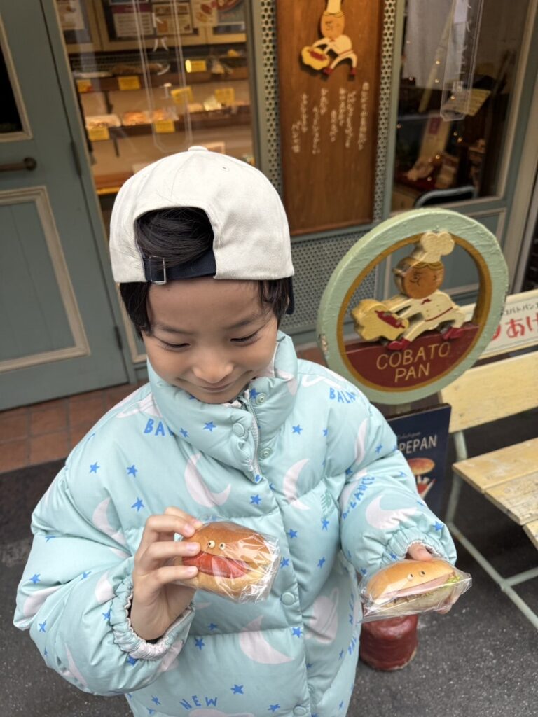 게이한 패스 덴마바시역, 코바토빵 공장