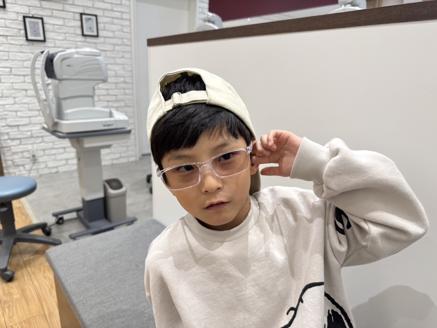 Yans glasses