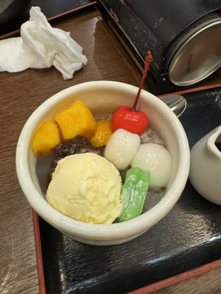 요코하마 만요클럽 식당과 조식 뷔페