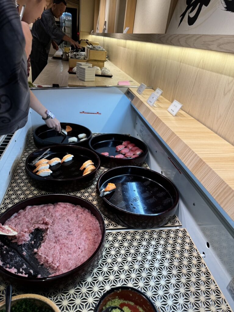 요코하마 만요클럽 식당과 조식 뷔페
