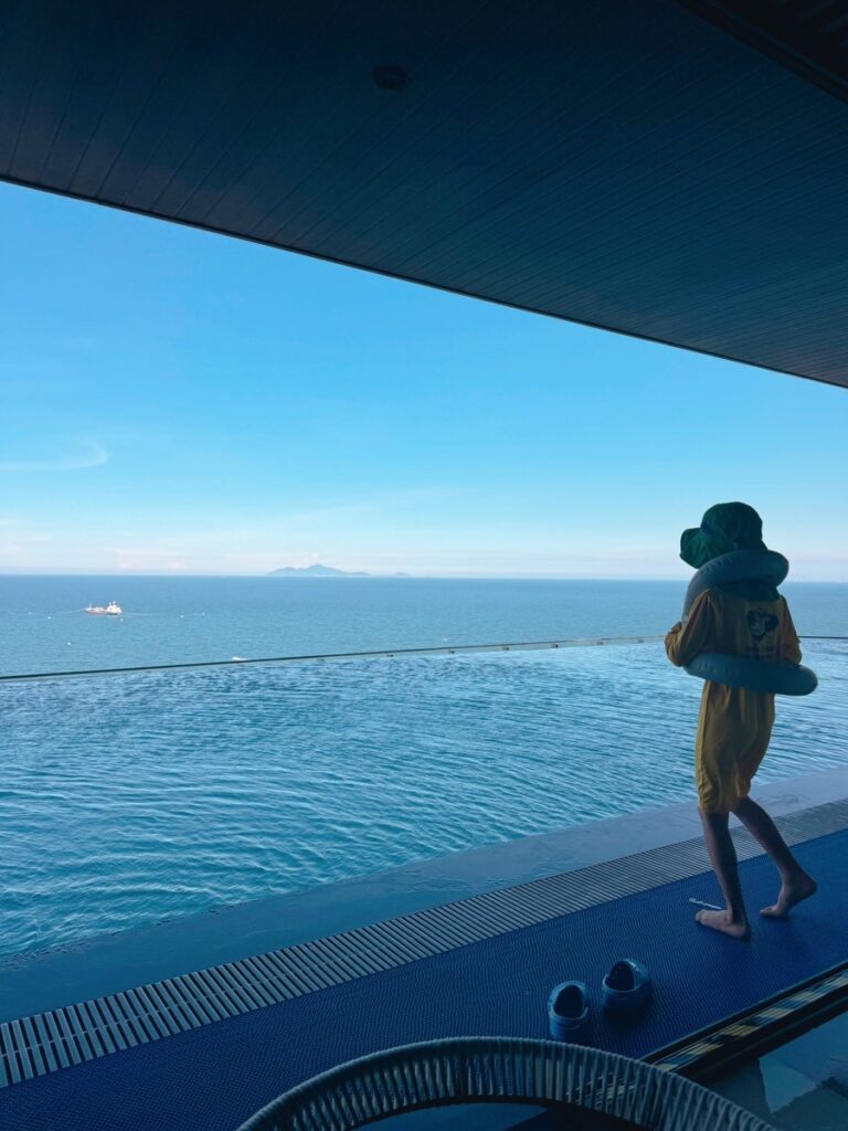 Sea view from the pool