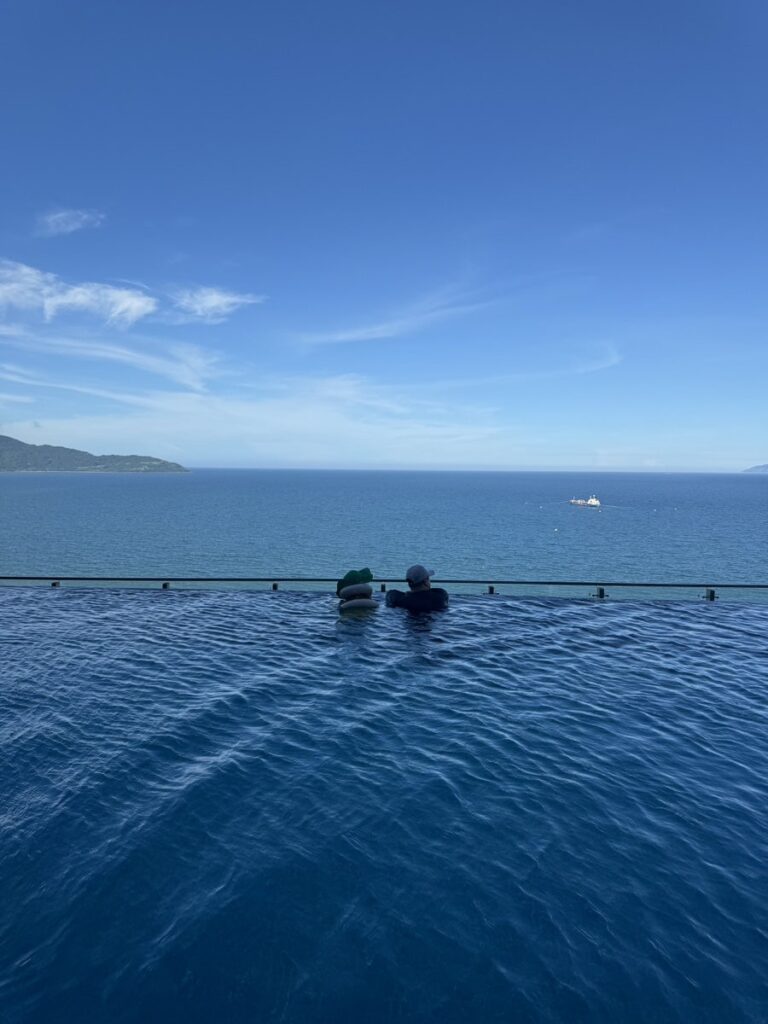 Yans swimming